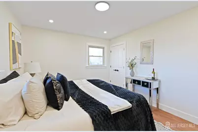 17 Wellington Road, East Brunswick Township, NJ 08816 - Photo 14