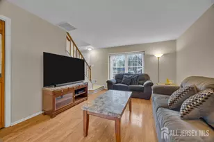 16 Rodio Ct, Sayreville, NJ 08872 - Photo 6