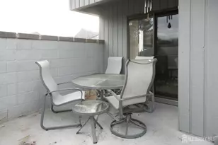 77 Linda Ln, Edison, NJ 08820 - Photo 20