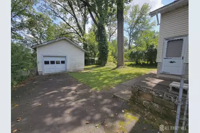 21 Middlesex Avenue, Edison, NJ 08820 - Photo 2