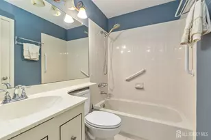 404 N Westgate Dr, Edison, NJ 08820 - Photo 20