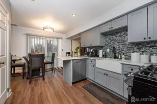 285 Nathan Ct, Aberdeen Township, NJ 07721 - Photo 8