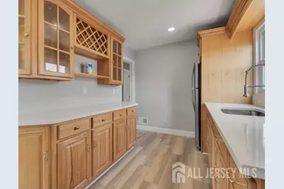 978 Rahway Avenue, Avenel, NJ 07001 - Photo 8