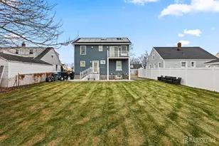 33 McAuliffe Dr, North Brunswick Township, NJ 08902 - Photo 22