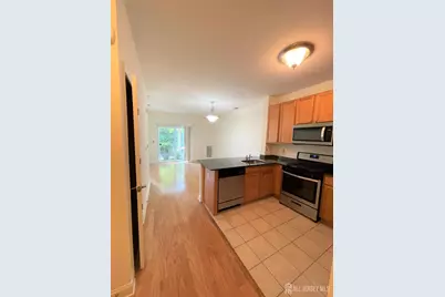 13 Hughes Circle, Sayreville, NJ 08859 - Photo 4