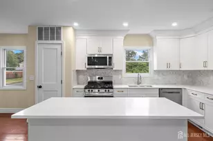 59 Oakland Ave, Edison, NJ 08817 - Photo 20