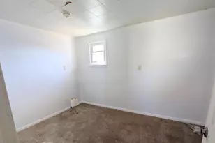 141 Shoreland Cir, Old Bridge Township, NJ 08879 - Photo 10