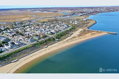 141 Shoreland Circle, Old Bridge Township, NJ 08879 - Photo 4