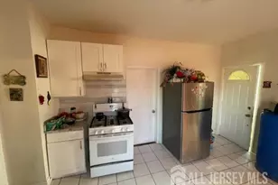 69 E Emerson Ave E, Rahway, NJ 07065 - Photo 14