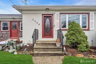 505 Summit St, Hightstown, NJ 08520 - Photo 2