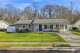65 Forest Park Terrace, Monroe Township, NJ 08831 - Photo 2
