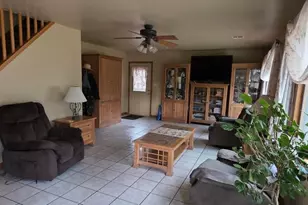 24 Stephenville Pkwy, Edison, NJ 08820 - Photo 4