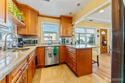 46 Runyon Avenue, Edison, NJ 08817 - Photo 8