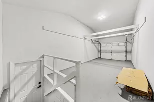 139 Lee Dr, Middlesex, NJ 08846 - Photo 4