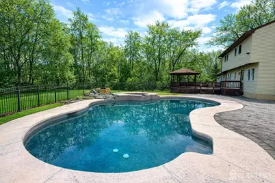 127 Stockton Avenue, Franklin Township, NJ 08540 - Photo 2