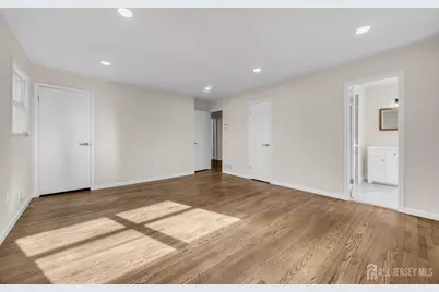 127 Stockton Avenue, Franklin Township, NJ 08540 - Photo 18