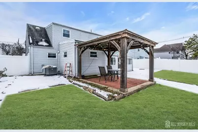 89 W Warren Street, Iselin, NJ 08830 - Photo 24