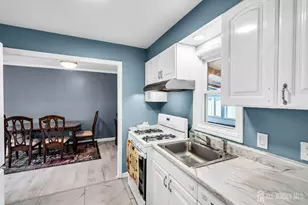 89 W Warren St, Iselin, NJ 08830 - Photo 8