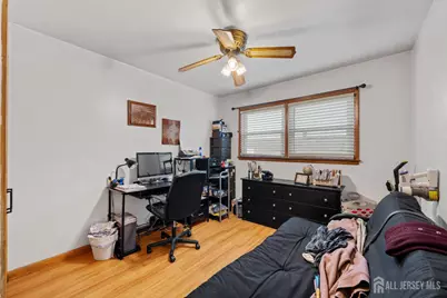 8 Johnson Street, Carteret, NJ 07008 - Photo 24