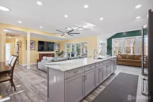 568 Village Rd, West Windsor Township, NJ 08550 - Photo 10