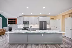 568 Village Rd, West Windsor Township, NJ 08550 - Photo 6