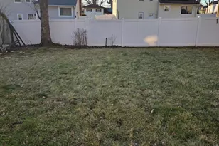 208 Holly Dr, Roselle, NJ 07203 - Photo 38