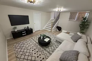 208 Holly Dr, Roselle, NJ 07203 - Photo 16