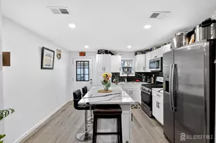 425 East Ave, Perth Amboy, NJ 08861 - Photo 8