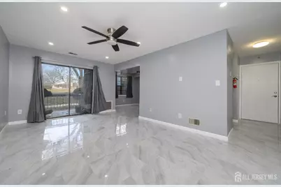 28 Powderhorn Court #a, Woodbridge Township, NJ 07095 - Photo 4