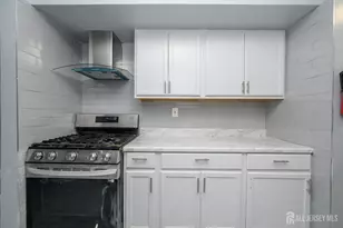 28 Powderhorn Ct, Woodbridge Township, NJ 07095 - Photo 10