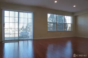 601 Hampshire Dr, North Brunswick Township, NJ 08902 - Photo 14