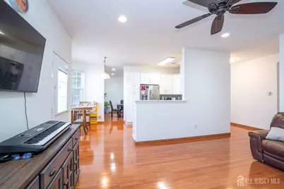 903 Swallow Court, North Brunswick Township, NJ 08902 - Photo 10