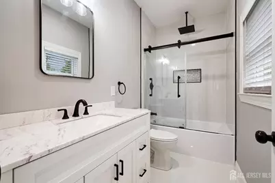 423 New Market Road, Piscataway Township, NJ 08854 - Photo 28