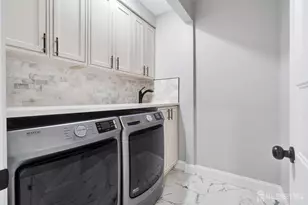423 New Market Rd, Piscataway Township, NJ 08854 - Photo 20