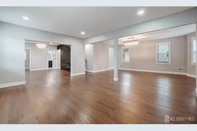 423 New Market Road, Piscataway Township, NJ 08854 - Photo 6