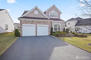 46 Mandrake Rd, Monroe Township, NJ 08831 - Photo 2