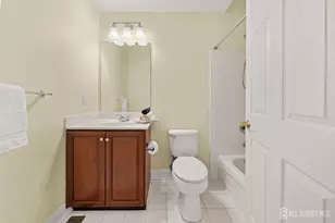 11 Harvest Dr, Plainsboro Township, NJ 08536 - Photo 20