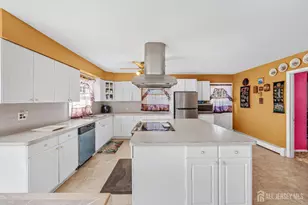 321 Manalapan Rd, Spotswood, NJ 08884 - Photo 16