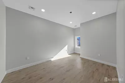404 Washington Street, Perth Amboy, NJ 08861 - Photo 16