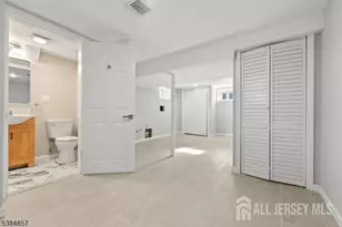 147 Wedgewood Ave, Woodbridge Township, NJ 07095 - Photo 20