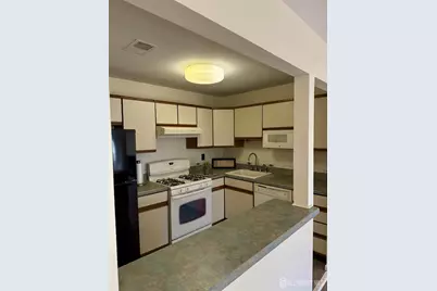 809 Woodhaven Drive, Edison, NJ 08817 - Photo 8