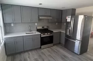 66 Lincoln Ave, Monroe Township, NJ 08831 - Photo 4