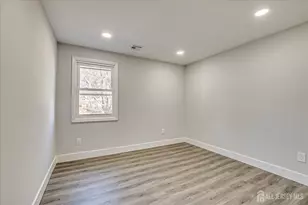 31 Smullen St, Sayreville, NJ 08872 - Photo 24