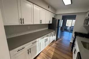 172 Nathan Dr, North Brunswick Township, NJ 08902 - Photo 4