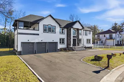 4 Hemlock Drive, Edison, NJ 08820 - Photo 2