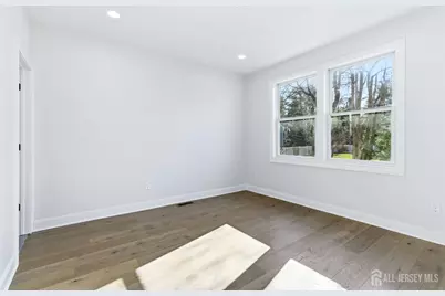 4 Hemlock Drive, Edison, NJ 08820 - Photo 24