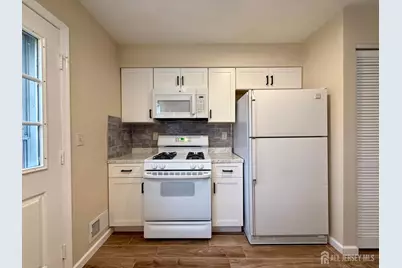 384 Inwood Court, Franklin Township, NJ 08873 - Photo 14