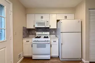 384 Inwood Ct, Franklin Township, NJ 08873 - Photo 14