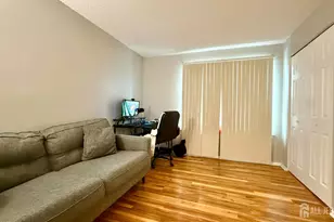 304 Bromley Pl, East Brunswick Township, NJ 08816 - Photo 8