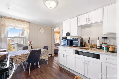 74 Albert Street, Woodbridge Township, NJ 07095 - Photo 24
